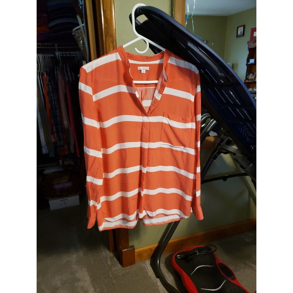 WOMAN'S CAUSAL STRIPED BLOUSE/TOP BY: GAP SIZE:L * WORN ONCE*